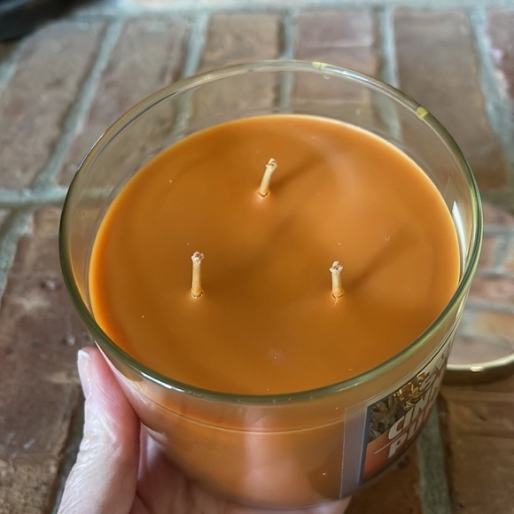 NEW Bath & Body Works Sweet Cinnamon Pumpkin 3 Wick Jar Candle - Picture 3 of 3